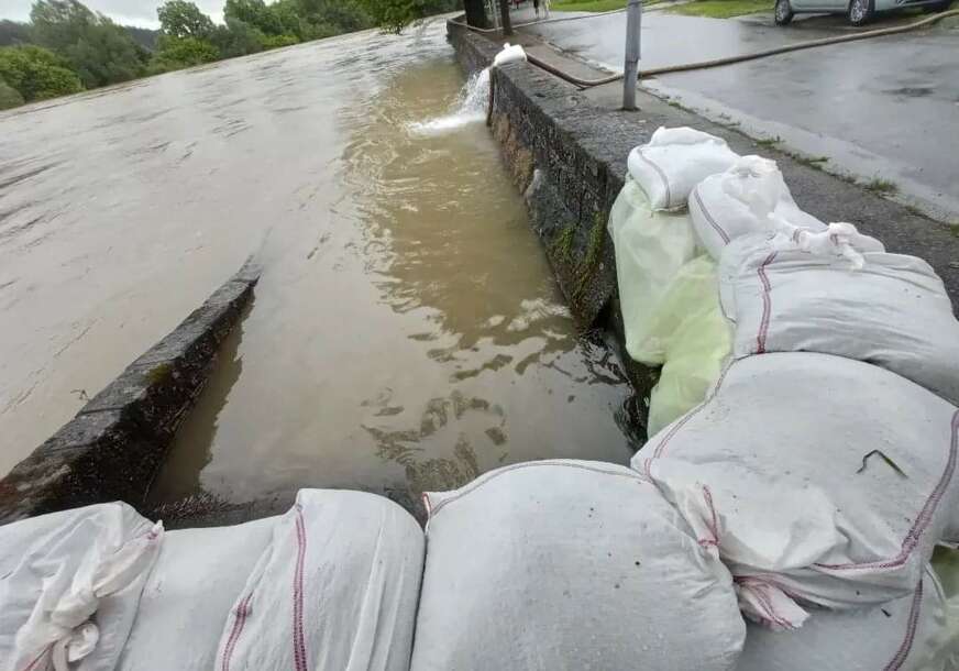Drava obara rekord: U pojedinim dijelovima Hrvatske proglašeno vanredno stanje