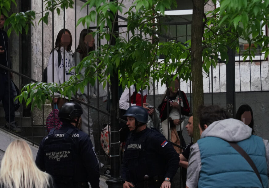 Pucnjava u osnovnoj školi na Vračaru u Beogradu