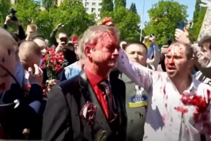 SKANDAL U POLJSKOJ Ambasador Rusije spriječen da položi cvijeće žrtvama fašizma (VIDEO)