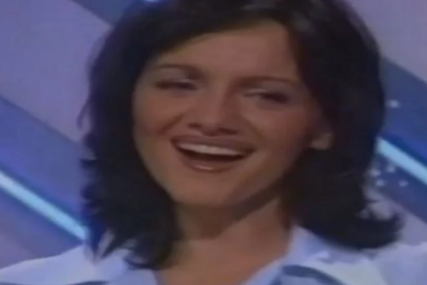 Ova pjevačica je devedesetih harala estradom: Onda se povukla iz javnog života, a evo kako sada izgleda (FOTO)