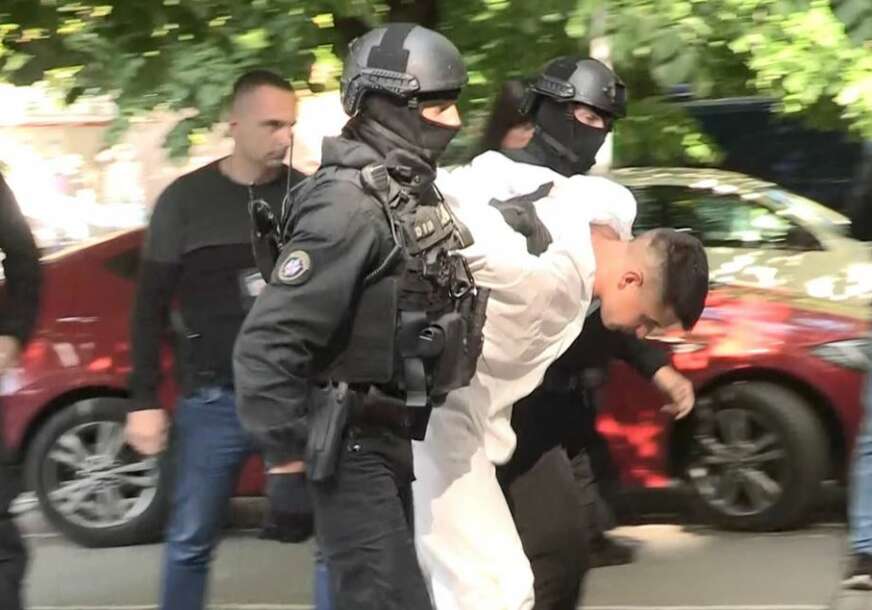 Uroša Blažića vodi policija