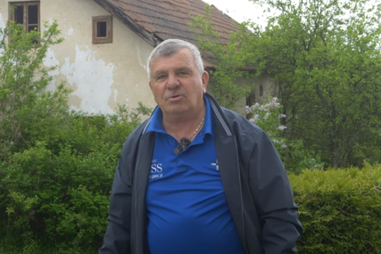Nigdje se bolje ne nasmije nego kod nas: Za 70. rođendan Dragan iz Nove Bile na poklon dobio 7 kvadrata bureka i sirnice (VIDEO)