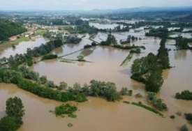 IZLIO SE JADAR Poplavljeno oko 200 domaćinstava, 15 zgrada i prostorije Hitne pomoći