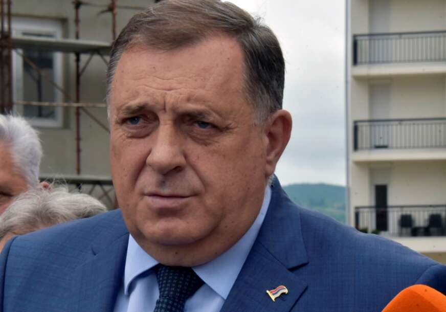 Milorad Dodik daje izjavu