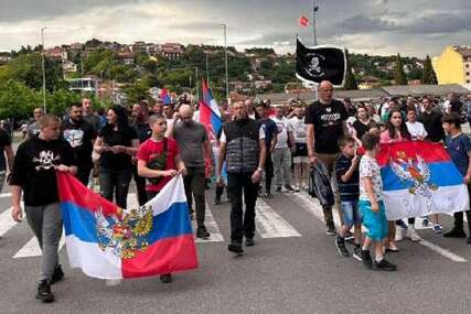“BRAT ZA BRATA” U Podgorici održan skup podrške Srbima na Kosmetu (FOTO)