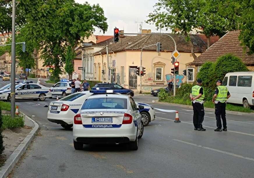 Vozila policije Srbije na raskrsnici