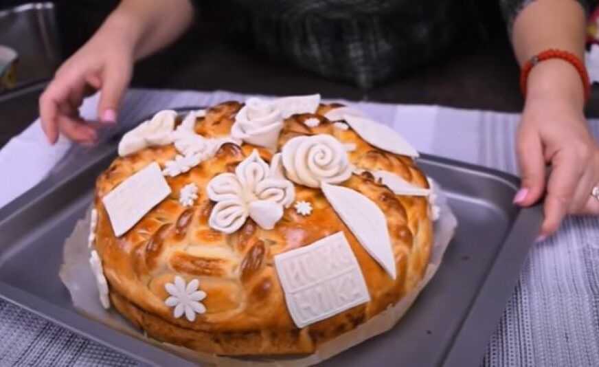 Kako da napravite predivnu slavsku pogaču