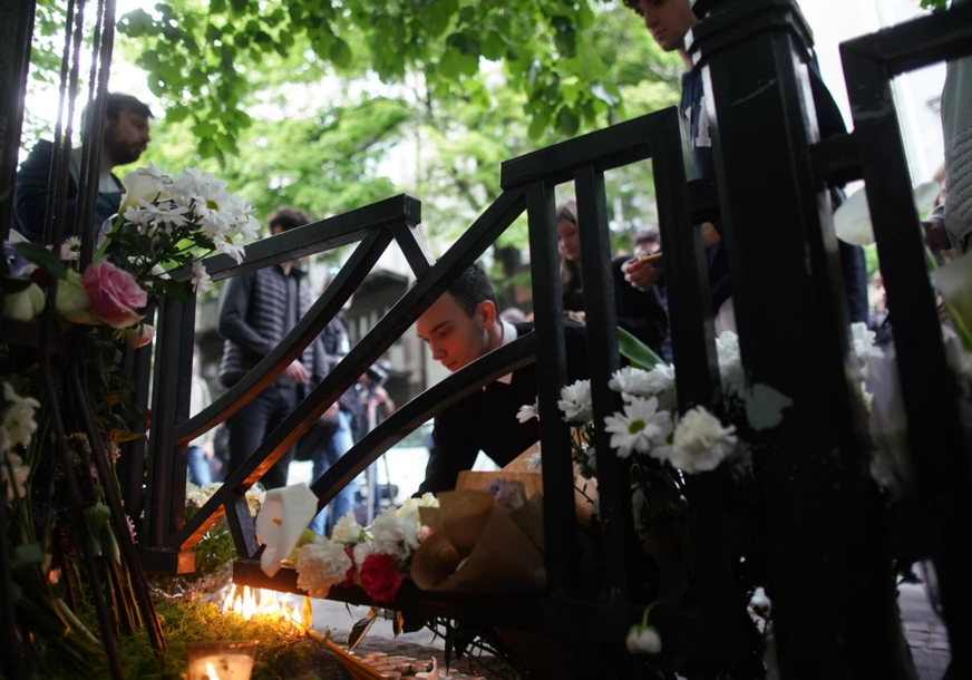 "Poštujemo želju roditelja" Odložena komemoracija stradalim učenicima u školi "Vladislav Ribnikar"