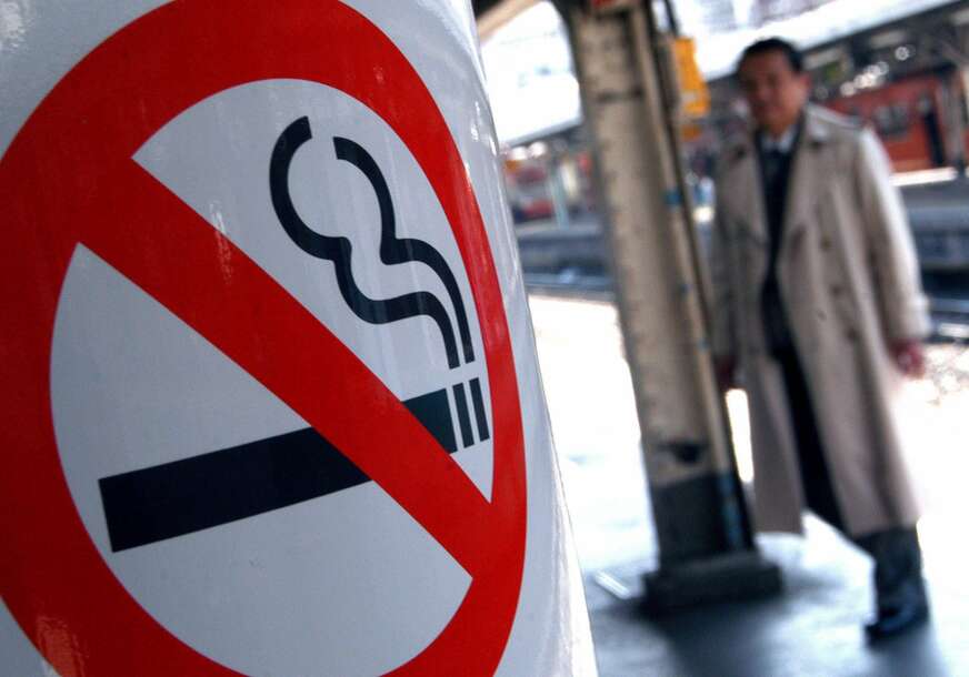 Znak zabranjeno pušenje