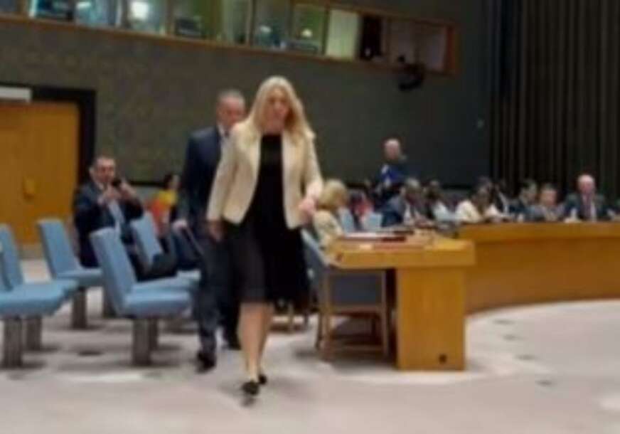 "Ja mu poručujem, mi smo ti koji odlučujemo" Cvijanovićeva napustila zasjedanje Savjeta bezbjednosti UN tokom Šmitovog obraćanja (VIDEO)