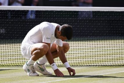 "Novak je vanzemaljac na travi" Medvedev nakon trijumfa nad Đereom priznao da mu je teško igrati na ovoj podlozi