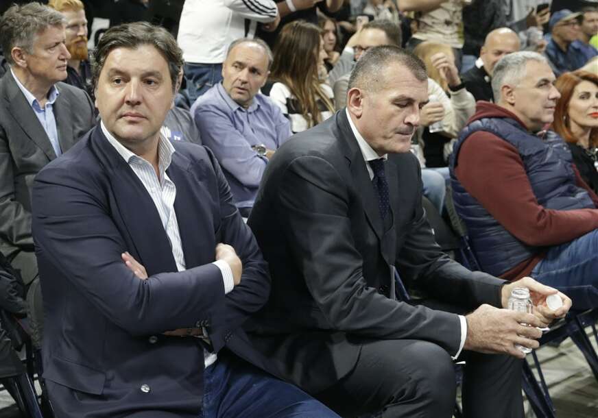 Bodiroga i Savić na utakmici Partizana