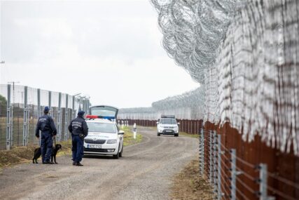 Uhapšen srpski državljanin u Mađarskoj: Osumnjičen za pokušaj krijumčarenja 14 migranata