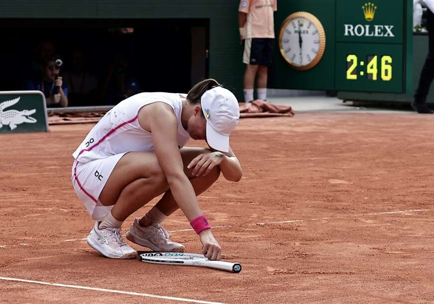 Sve zbog trovanja hranom: Najbolja teniserka svijeta se povukla sa turnira 3 dana pred Vimbldon (FOTO)