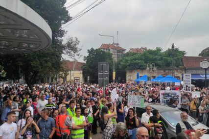Nije bilo incidenta: Završena "BH Povorka ponosa" u Sarajevu, glavne ulice otvorene za saobraćaj