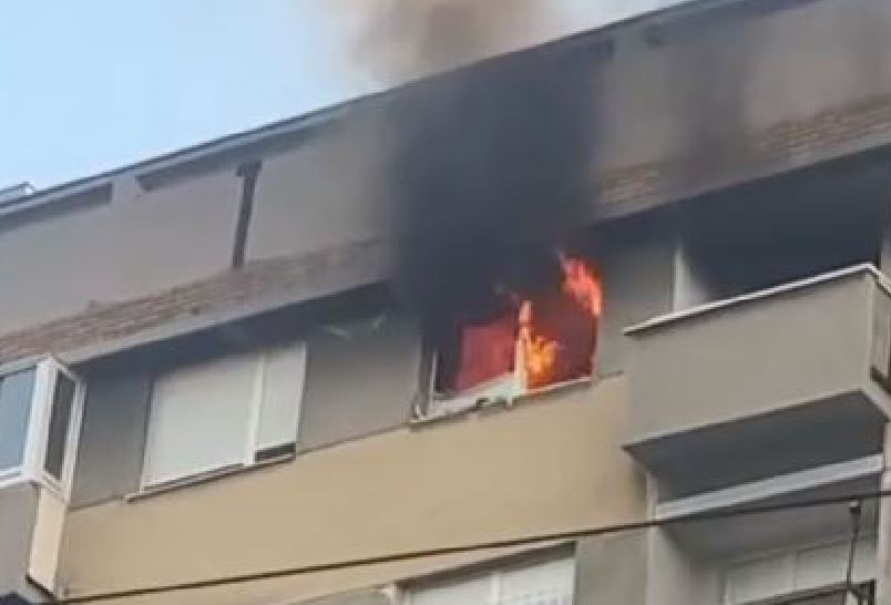 Požar u stanu u zgradi