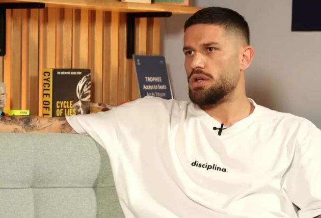 Bivši fudbaler Partizana bez dlake na jeziku: Svašta pričao u podkastu, pa ekspresno dobio otkaz (VIDEO)