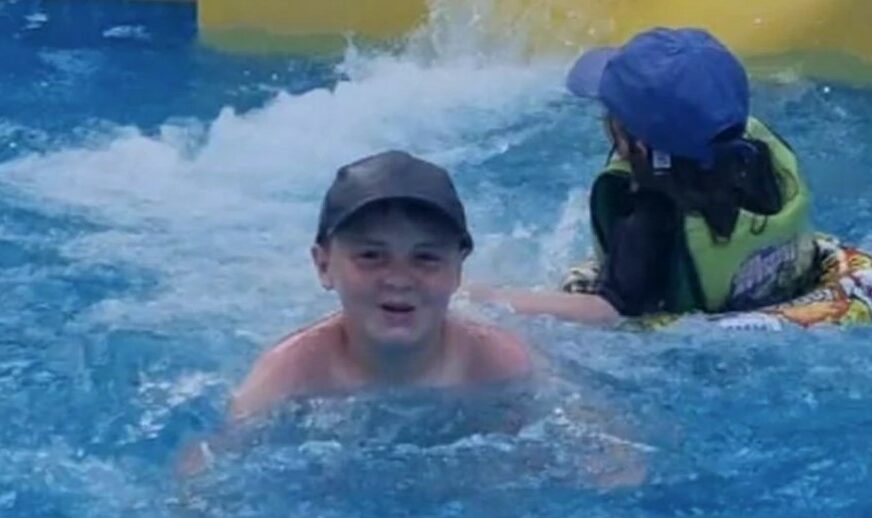 Dječak spasio drugo dijete od davljenja u bazenu