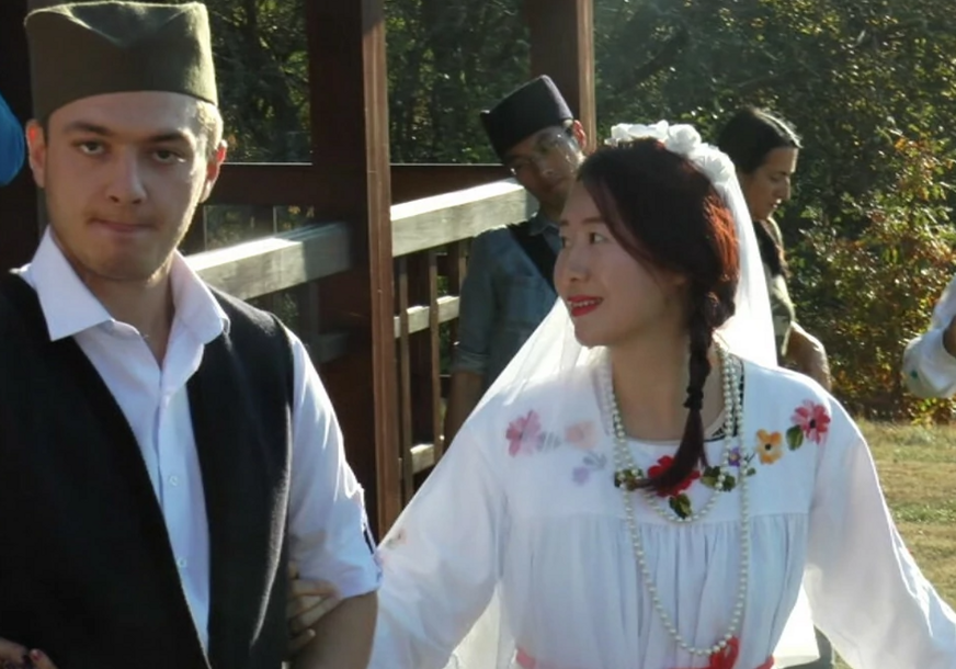 Kinezi na srpskoj svadbi