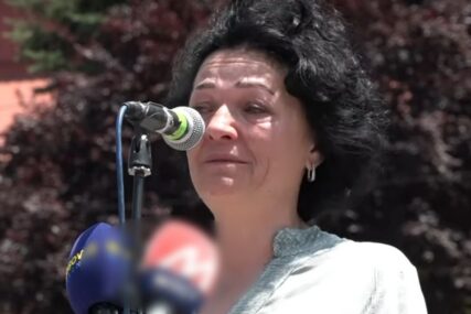 Majka uhapšenog Nemanje Vlaškovića u suzama "Ako padnem ja pašće i on na pravdi Boga"