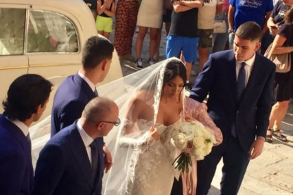 KRUNISALA LJUBAV Kćerka Siniše Mihajlovića se udala na mjestu gdje je njen otac ispisao istoriju (VIDEO)