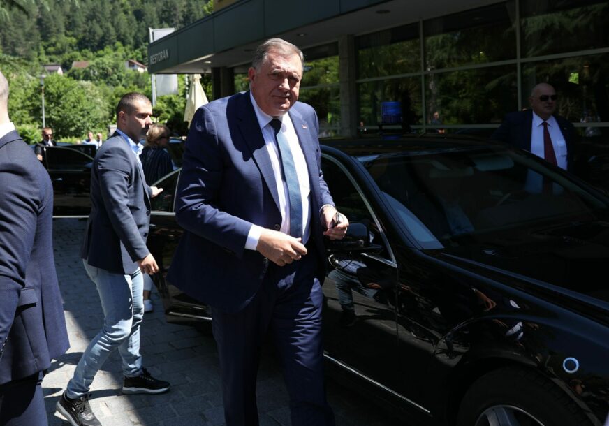 Milorad Dodik dolazi na sastanak u Konjic
