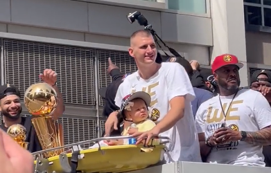 Srbin MVP, srpski i običaji: U Denveru se na proslavi NBA titule pije rakija (FOTO)