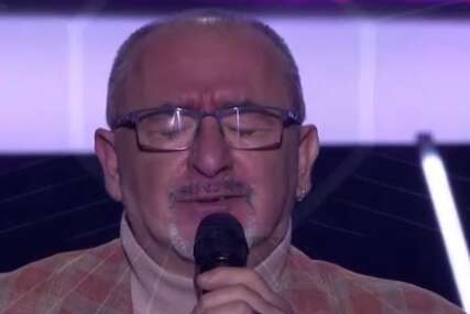 "Večeras pjevamo pjesmu koja nema cijenu" Petar posvetio nastup preminuloj supruzi, cijeli studio plakao (VIDEO)