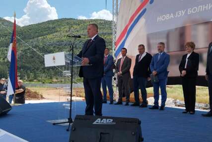Višković povodom početka izgradnje nove bolnice u Trebinju "Srpska u kontinuitetu ulaže u zdravstveni sektor"