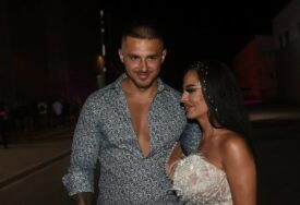 (FOTO) Liniju dovela do savršenstva: Sanja Grujić raskinula sa Markom Stefanovićem, pa pokazala izvajano tijelo