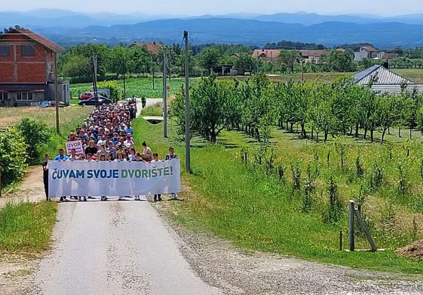 "Staćemo im na put, nećemo rudnik u dvorištu!" Mještani Bistrice kod Prijedora, opet izlaze na protest, evo šta je izazvalo REVOLT (VIDEO)