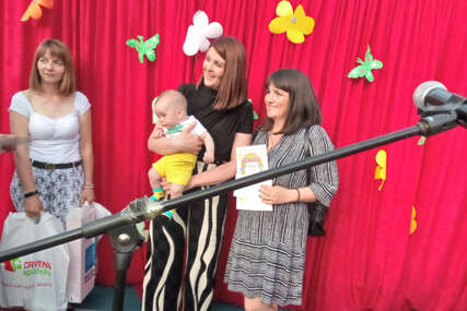Đurđina Karišik najmlađa beba: U Rogatici održana “Konferencija beba” (FOTO)