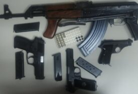 Nastavak akcije "Kalibar":  U Laktašima oduzeta puška i pištolji