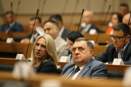 Dodik i Cvijanovićeva poželjeli uspješnu službu ambasadorima BiH "Diplomate će zastupati interese, te spoljnopolitičke stavove Srpske" (FOTO)