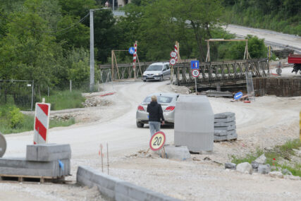 Kao prije početka radova: Linije 13P i 12 od danas saobraćaju uobičajenim trasama kroz Petrićevac prema Motikama