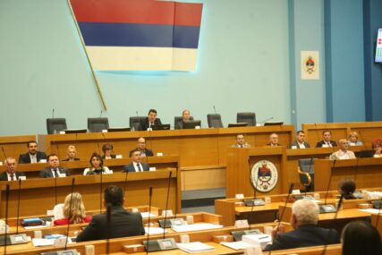Na hitnom postupku pred poslanicima: Šta piše u Prijedlogu zakona o neprimjenjivanju odluka Ustavnog suda BiH