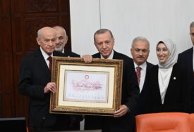 ERDOGAN POLOŽIO ZAKLETVU "Potrebno je da pokušamo da izgradimo budućnost učeći iz grešaka iz prošlosti"