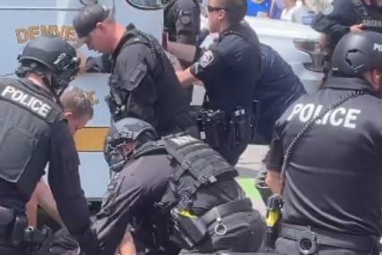 SITUACIJA NIJE NAIVNA Snimak policajca koji je povrijeđen tokom proslave Jokića i Denvera kruži društvenim mrežama (VIDEO)