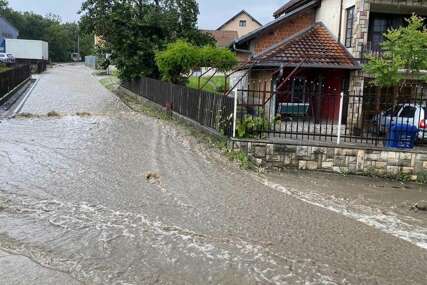Prijeti novi talas izlijevanja rijeka: Obilne padavine od danas se nastavljaju u ovim dijelovima Srbije (FOTO)