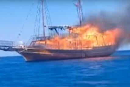 Izbio požar na brodu na Rodosu u Grčkoj