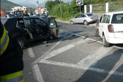 Jedna osoba poginula: Detalji teške saobraćajne nesreće na ulazu u Mostar (FOTO)