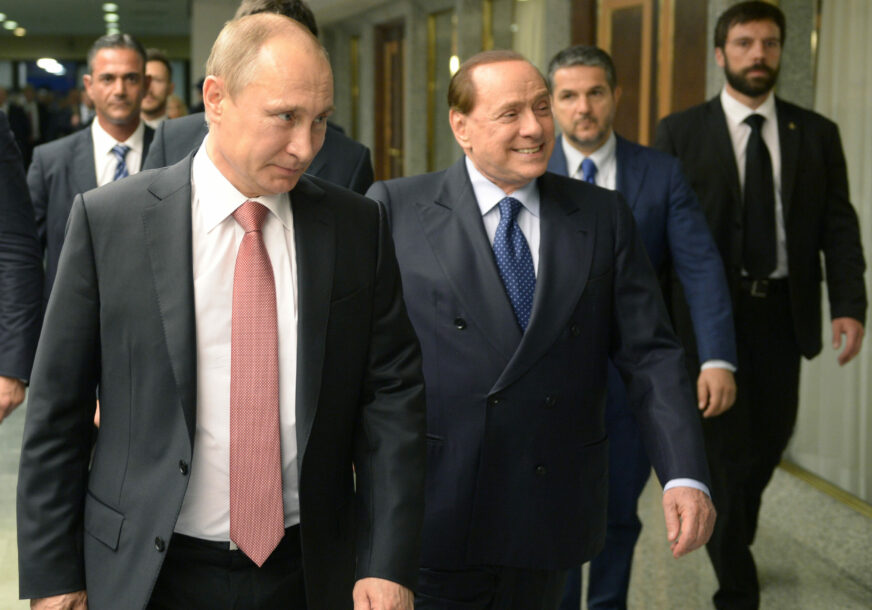 Vladimir Putin kod Silvija Berluskonija