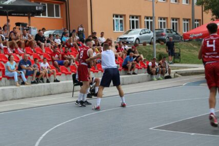 POČELE PRIJAVE Basket turnir u Šekovićima okuplja najbolje ekipe iz BiH (FOTO)