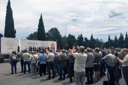 SINONIM "VOJNIČKE SPARTE" Oko 500 pitomaca ŠROP svečano dočekano u Bileći