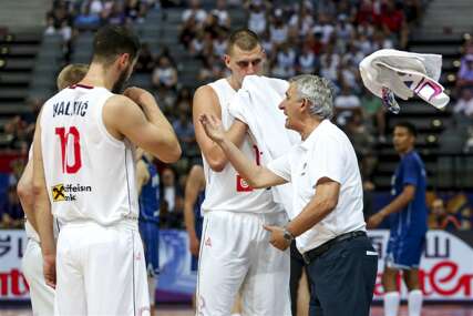 SLIKA KOJA OHRABRUJE Da li je ovo poruka da će Jokić igrati za Srbiju (FOTO)