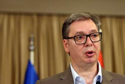 "Uvijek sam iskren i pošten" Vučić poručuje da nema duplih igara oko BiH, ali ni oko Kosova i Metohije