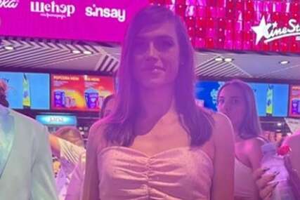 "SAMO GAZI" Transrodna pjevačica se pojavila u roze haljini, pa otkrila šta joj je Ceca rekla poslije takmičenja (VIDEO)