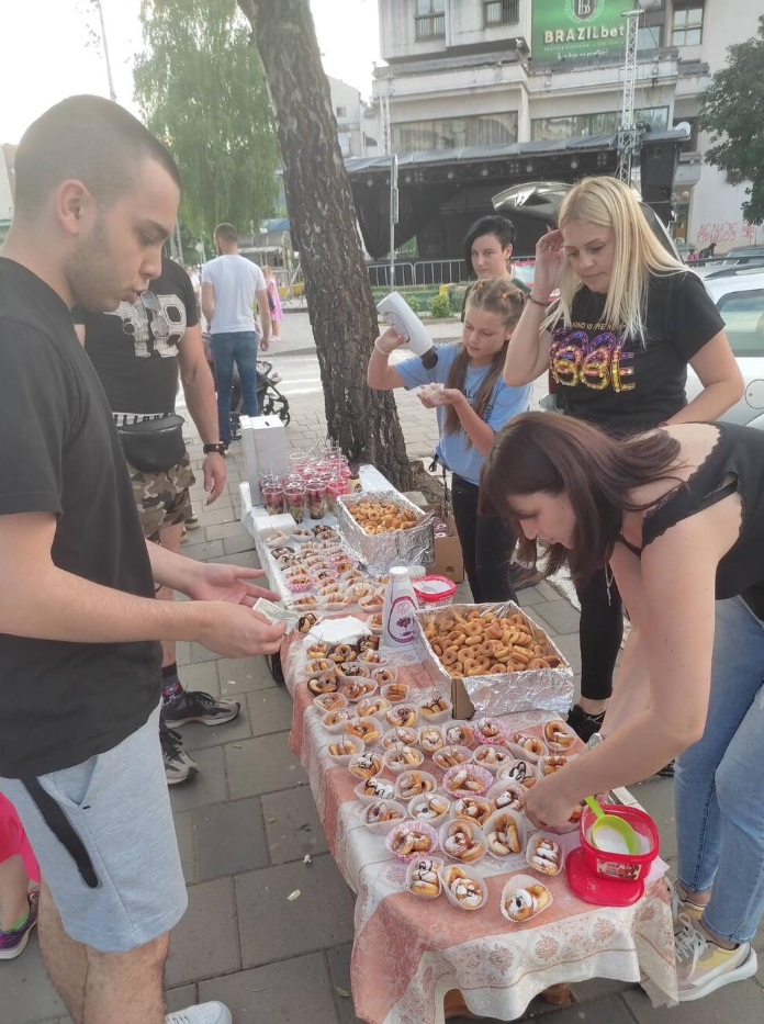 Prodaja krofni za liječenje sugrađanke