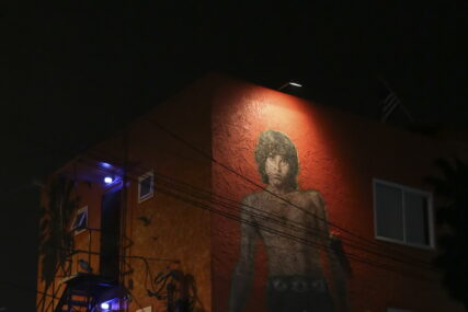 Mural sa likom Džima Morisona u Los Anđelesu