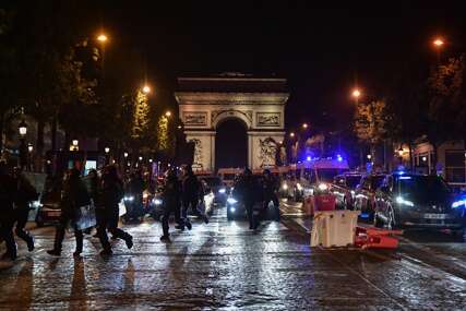 Još uvijek traju nemiri u Francuskoj: Tokom noći privedeno 16 osoba